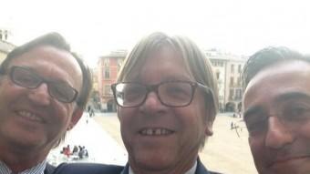 ‘Selfie' de Vila d'Abadal, Verhofstadt i Tremosa. ARXIU