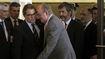 El president Mas acomiada el Rei després de l'acte judicial a Barcelona ACN