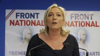 Marine Le Pen analitzant els resultats de les eleccions europees a França CHRISTIAN HARTMANN / REUTERS