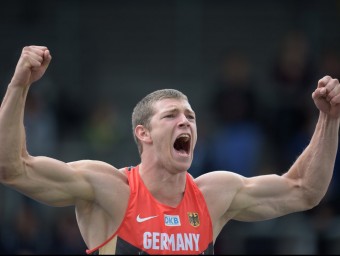 Andreas Hoffman es va imposar en la javelina amb un intent de 86,13 m BERND THISSEN / AFP