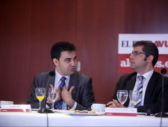 Marc Pifarré (esquerra) i Andreu Francisco, al debat d'ahir. QUIM PUIG