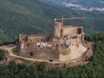 Imatge del Castell de Montsoriu, situat a cavall dels municipis de Sant Feliu de Buixalleu i Arbúcies. EL PUNT AVUI