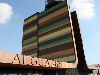 L'aeroport de Lleida-Alguaire va entrar en servei al 2010, després de 3 anys d'obres ARXIU