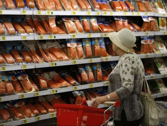 Un supermercat de Moscou amb productes importats de Bielorússia.  REUTERS