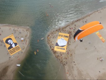 Vista aèria de la triple V, aquest diumenge a Sant Pere Pescador ACN