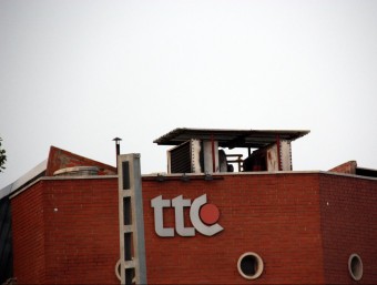 Aparells de refrigeració a la sostre de l'empresa TTC de Sabadell, on s'ha detectat el bacteri ACN