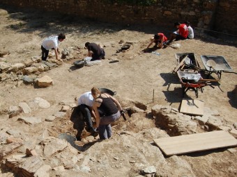 Estudiants de màster i doctorats de la UdG han participat en la campanya d'excavacions d'aquest mes de setembre a Sant Julià de Ramis ACN