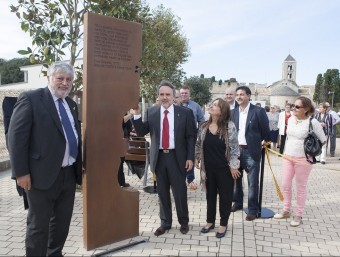 La inauguració va incloure l'estrena d'una escultura dedicada a Pau Casals. MIQUEL MILLAN