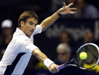 Tommy Robredo executa un revés ahir a l'Àgora EFE