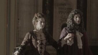 Vicenç Duran (Josep Julien) assaja una dansa amb la seva dona en una escena d'aquesta pel·lícula ACTEON