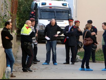 La comitiva judicial el 17 de novembre passat, quan van ocórrer els fets a Sant Pere Pescador MANEL LLADÓ