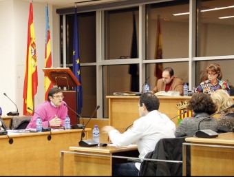 Plenari municipal de l'Ajuntament de PIcassent. EL PUNT AVUI