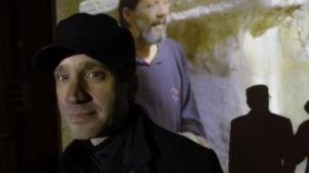 Jordi Abelló, AMB UNA DE LES VIDEOPROJECCIONS DE LA SÈRIE POPE, QUE VA ENREGISTRAR A L'ESGLÉSIA DE SANT PERE DE REUS JOSÉ C. LEÓN