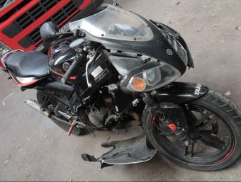 La motocicleta que va xocar amb el senglar EMILI AGULLÓ