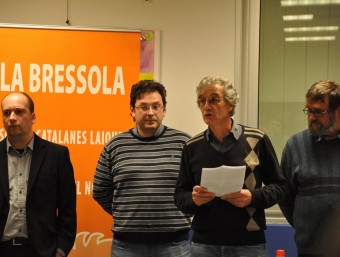 De dreta a esquerra Andreu Balent secretari de La Bressola, Gerard Thorent president, Aleix Andreu president dels Amics de La Bressola i Ramon Pifarré vicepresident dels Amics de La Bressola.