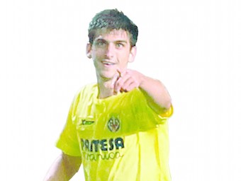 Gerard Moreno, celebrant un dels tres gols que li va marcar a l'Apollon xipriota en l'Europa League, competició on ha mostrat el seu potencial com a gran davanter de futur AFP