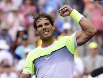 Nadal celebra el triomf sobre Simon a Indian Wells EFE