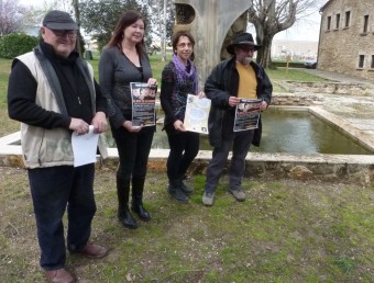 La presentació de les fires: Xicu Cabanyes, Margarida Pujol (del restaurant), la regidora Paquita Badosa i Josep Lluís Auguet. R. E.