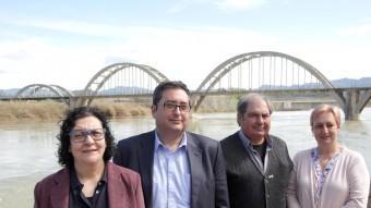 Cinta Agné (ERC), Joan Piñol (CiU), Francesc Launes (PP) i Dolors Gurrera (PSC) són els quatre candidats que es presenten a l'alcaldia de Móra d'Ebre. JUDIT FERNÀNDEZ