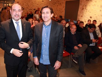 El secretari general de CiU, Ramon Espadaler, amb l'aclaldable a Vilablareix, Josep Boschdemont JOAN SABATER
