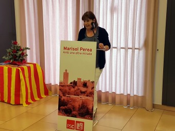 La candidata del PSC de Pals, Marisol Perea, va presentar la llista davant vuitanta persones. EPA