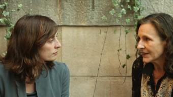 Les actrius Clara Segura i Marta Angelat conversen sobre els personatges femenins LA XARXA