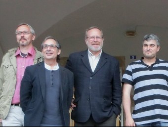 D'esquerra a dreta, Artur Colomer, Salvador Clarà, Josep Casadellà, Marc Garcia, Joan Pla i David Sarsanedas, en la trobada d'Amer del 30 d'abril EL PUNT AVUI