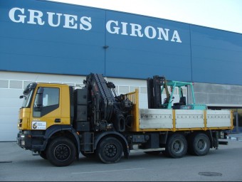 El camió robat a Grues Girona. Els amos demanen que si algú el veu els avisi.