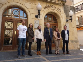 Els caps de llista de Som Poble, C's, CiU, PSC, PP, Si se Puede, tots ells amb representació a l'Ajuntament junt amb PxC i ERC. ARXIU