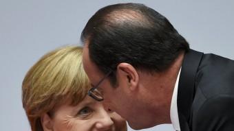 Merkel i Hollande en una fotografia del maig passat T.S. / REUTERS