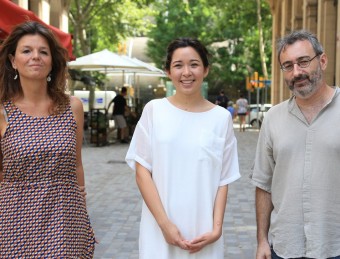 Maylis de Kerangal, Emily Hugues i Joan Benesiu, ahir al Born de Barcelona ANDREU PUIG