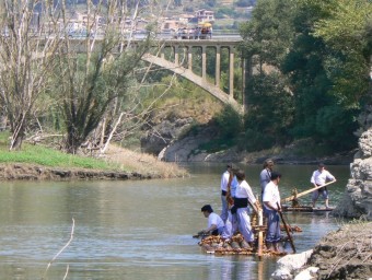 Els raiers baixant pel riu Noguera Pallaresa en una imatge d'arxiu JAVIER TOMÀS