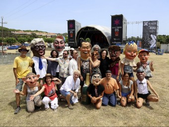 Dharma i Comediants, abans d'un assaig general del seu espectacle, ahir a Canet de Mar QUIM PUIG