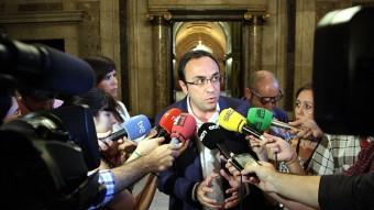 Josep Rull respon als mitjans de comunicació al Parlament ACN