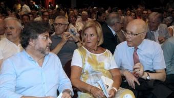 Els exdirigents d'UDC Núria de Gispert, Antoni Castellà i Joan Rigol, aquest diumenge a la presentació de Demòcrates de Catalunya EFE