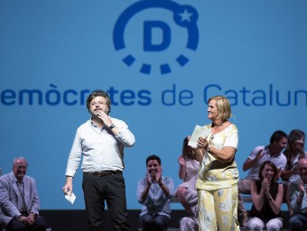 Antoni Castellà i Núria de Gispert, ahir, parlant com a portaveus del nou partit que han creat JOSEP LOSADA