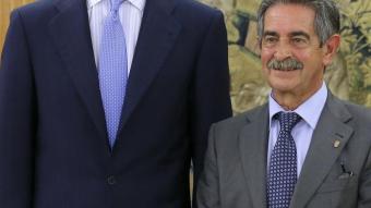 Felip VI i Revilla, durant la trobada d'aquest dimecres EFE