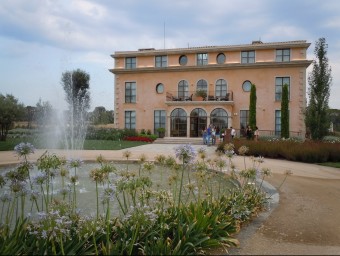 L'hotel Casa Anamaria, està situat a Ollers, al municipi de Vilademuls i en un espai rodejat de natura. I.BOSCH