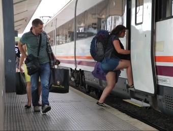 Usuaris de Renfe J.SABATER/ARXIU