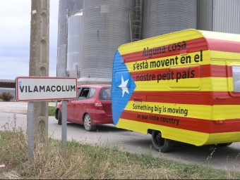 Caravana que va servir per publicitat la primera edició dels debats organitzats per Rius de Llibertat. EL PUNT AVUI