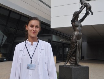 Sara Tameish, a les portes de l'hospital Sant Joan de Reus E.CANOVACA