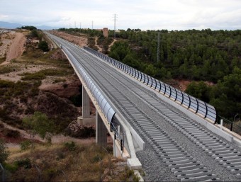 Viaducte del Corredor Mediterrani, al seu pas per l'Hospitalet de l'Infant ACN