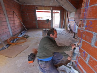 El sector de la construcció genera un 12,4% dels nous llocs de treball al Baix Penedès. LLUÍS SERRAT