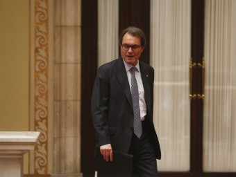 El president de la Generalitat, Artur Mas, als passadissos del Parlament ORIOL DURAN