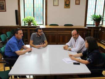 Els alcaldes aranesos reunits ahir per abordar els problemes de subminstrament de la telefonia ACN