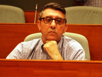 Jaume Santonja és el regidor de Guanyant Torrent. ESCORCOLL
