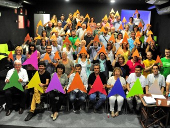 oto de família del Secretariat Nacional de l'ANC amb els punters de colors que protagonitzaran la Via Lliure, amb una imatge captada aquest dissabte 5 de setembre de 2015 ACN