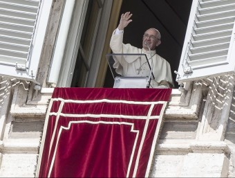 El papa Francesc a la finestra del Vaticà EFE