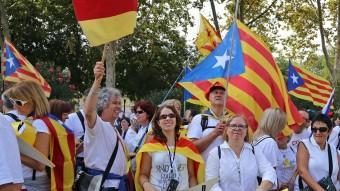 Algunes de les persones que hi havia ahir en el tram dels nordcatalans de la Via Lliure JUANMA RAMOS