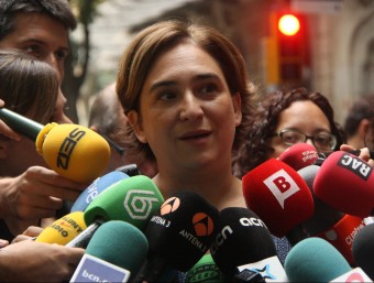 L'alcaldessa de Barcelona, Ada Colau, aquest divendres en una atenció als mitjans ACN